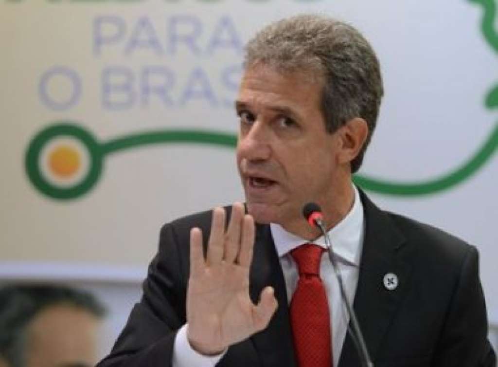 Ministro da Saúde diz que ebola não está controlado e que Brasil ‘não pode ficar tranquilo’