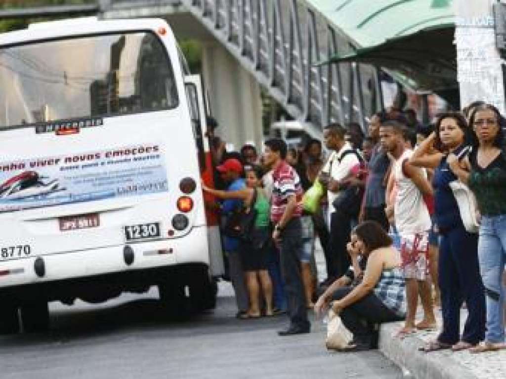 Salvador registra 600 assaltos a ônibus só este ano