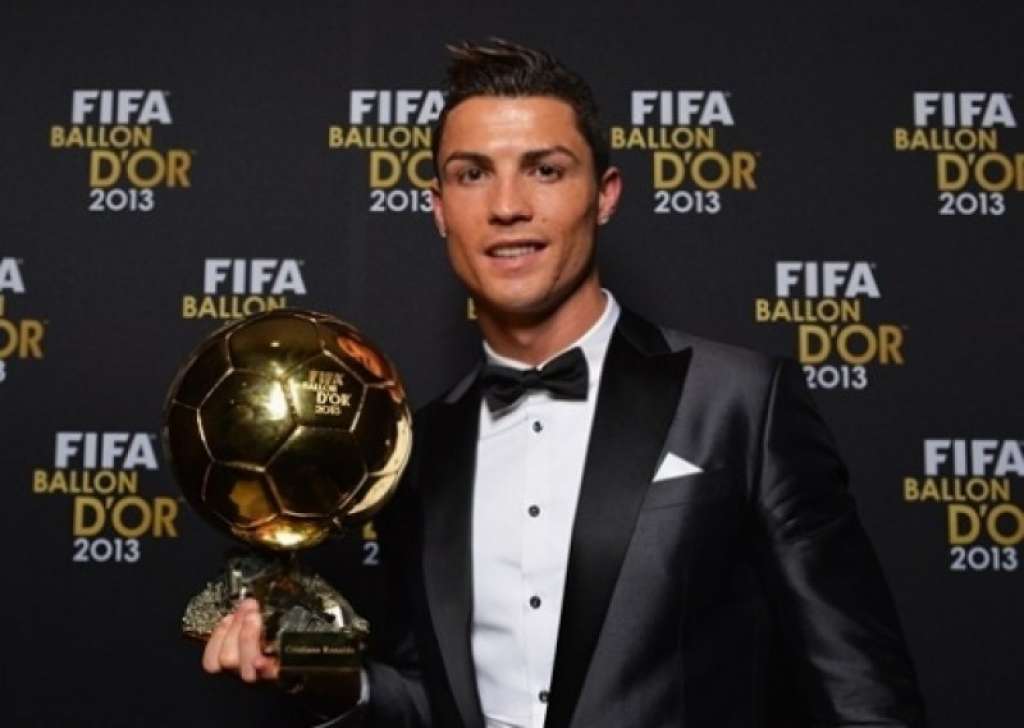 Cristiano Ronaldo é eleito o melhor jogador do mundo