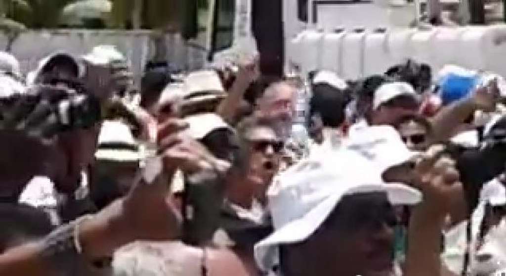 Veja vídeo: lavagem de Monte Gordo é marcada por briga entre petistas