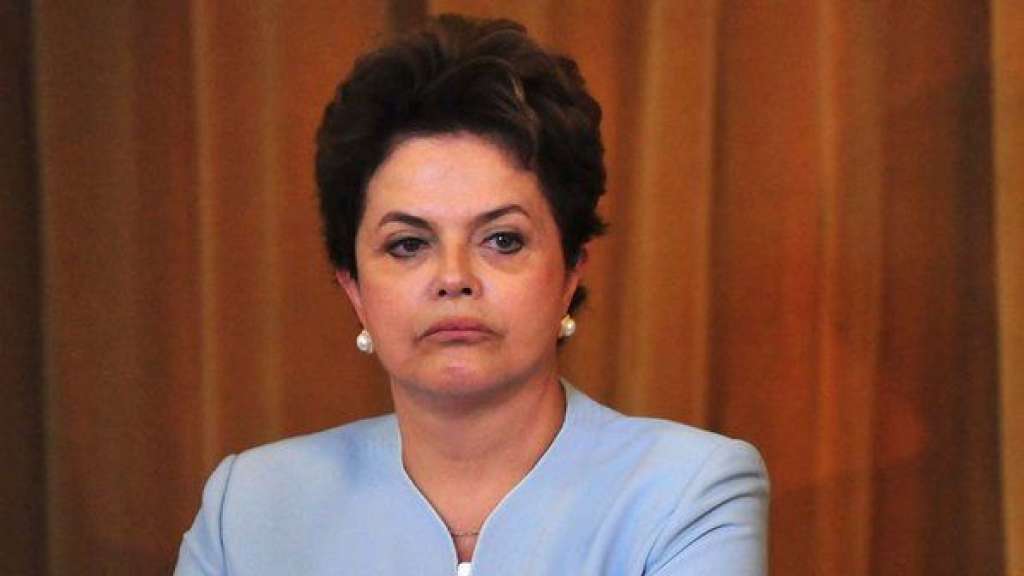 Em pesquisas internas do PT, Dilma aparece com popularidade menor que Collor, segundo revista