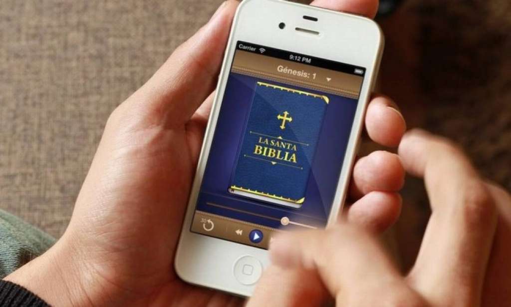 Ateu convicto fatura mais de R$ 270 mil por ano com aplicativo da Bíblia para Apple