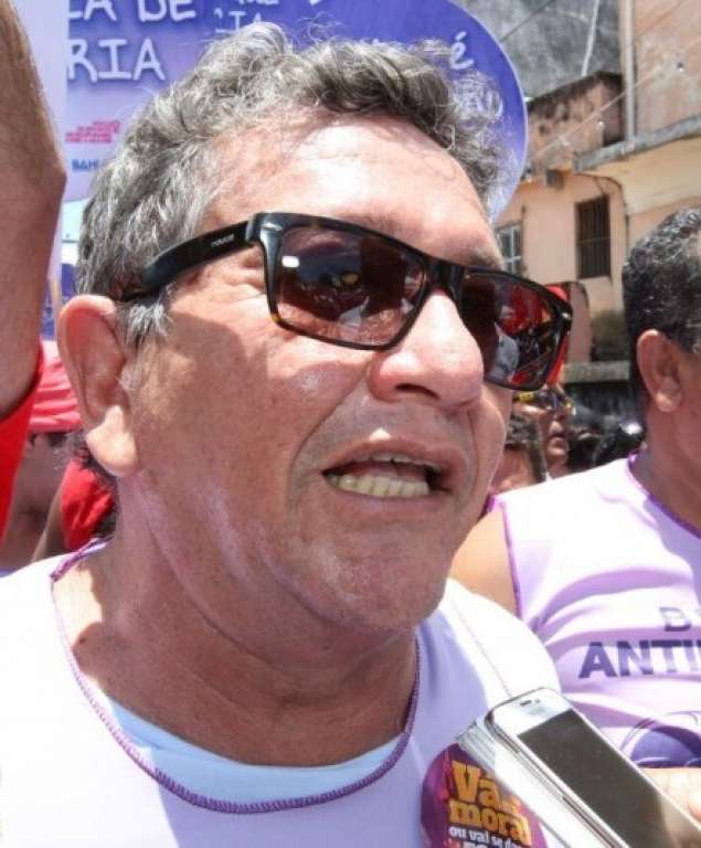 Caetano diz que não quer interferência do governador na briga política de Camaçari