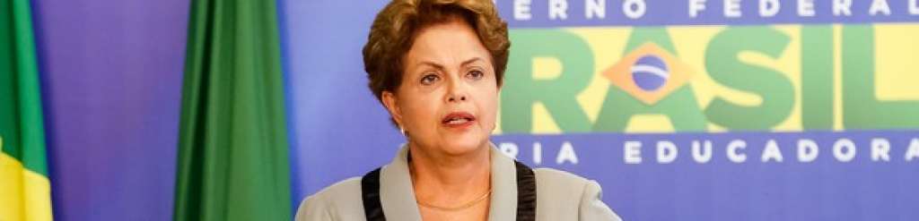 Dilma se emociona durante comentário  sobre manifestações