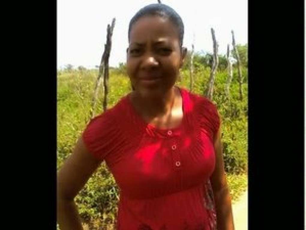 Há quatro dias desaparecida, mulher é encontrada morta e sem roupa dentro de  matagal