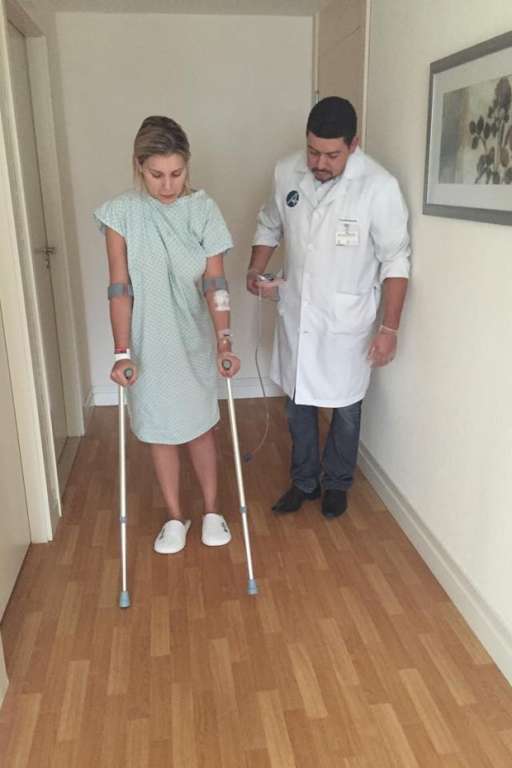 Andressa Urach permanece internada para receber novo antibiótico