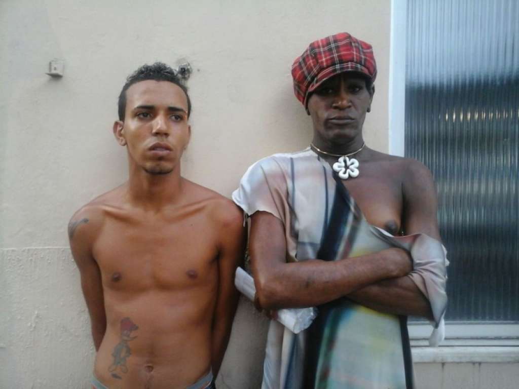 Tráfico: casal é preso após ser flagrado com crack e cocaína em Salvador