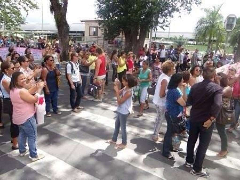 Salvador: professores da rede municipal param atividades por 48h