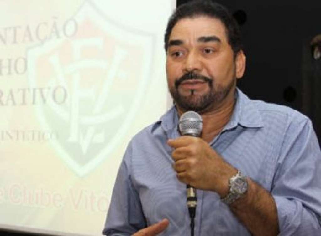 Candidato da oposição critica no Vitória comentário de Raimundo Viana
