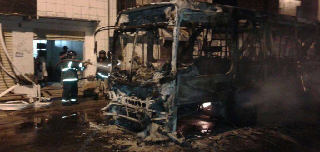 Após atentado: Ônibus devem voltar a circular no Vale das Pedrinhas