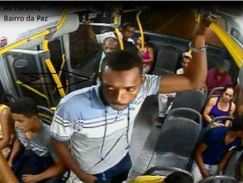Assaltante de ônibus é preso em Patamares