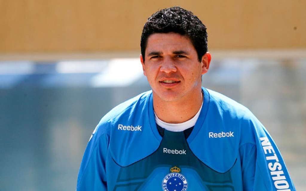 Lateral do Cruzeiro está perto de ser anunciado pelo Vitória