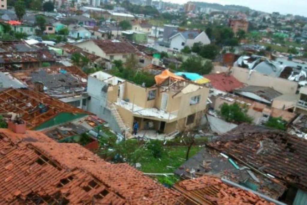 Portaria libera R$ 2,8 milhões para municípios atingidos por tornado em SC
