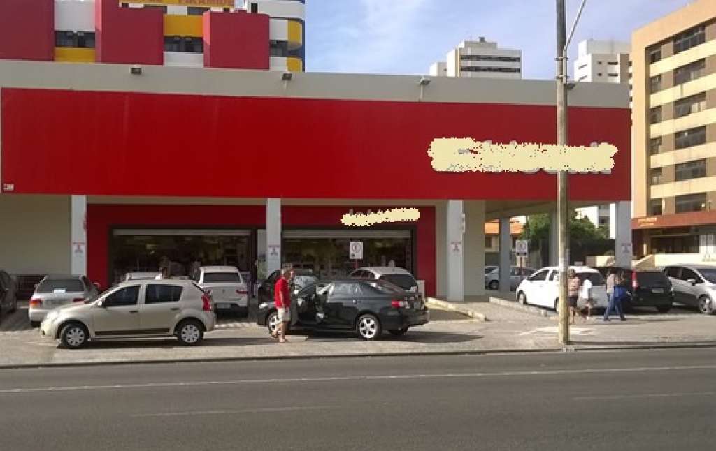 Três homens foram presos acusados de roubo a loja em Salvador
