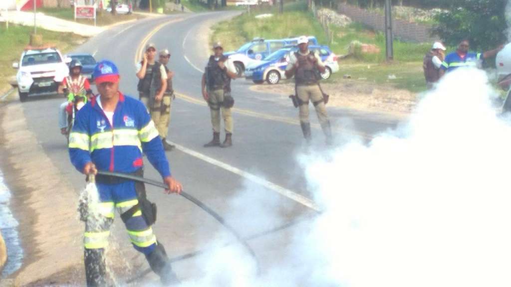 Bahia norte apaga incêndio causado por manifestação na BA 512