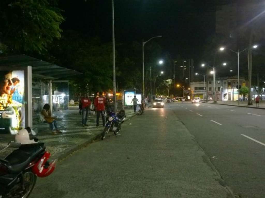 Dois presos e um baleado durante troca de tiros com a polícia em Salvador
