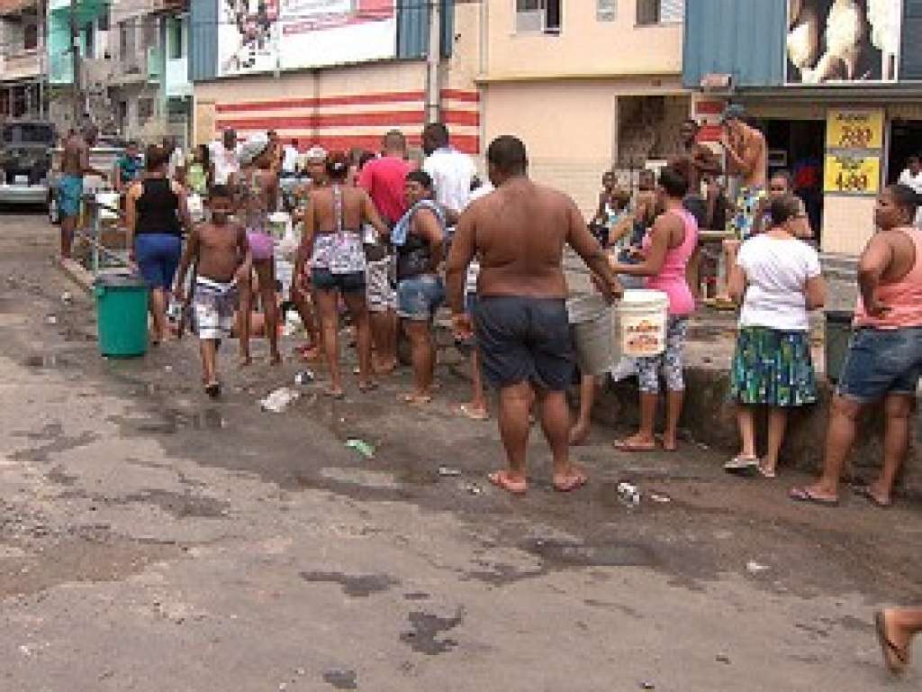 Adutora não é recuperada e falta d’água em Salvador chega ao  5° dia