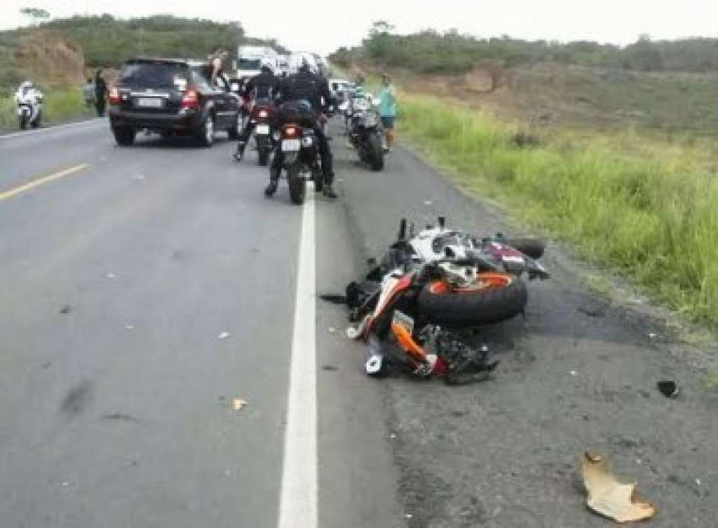Motociclista morre em acidente