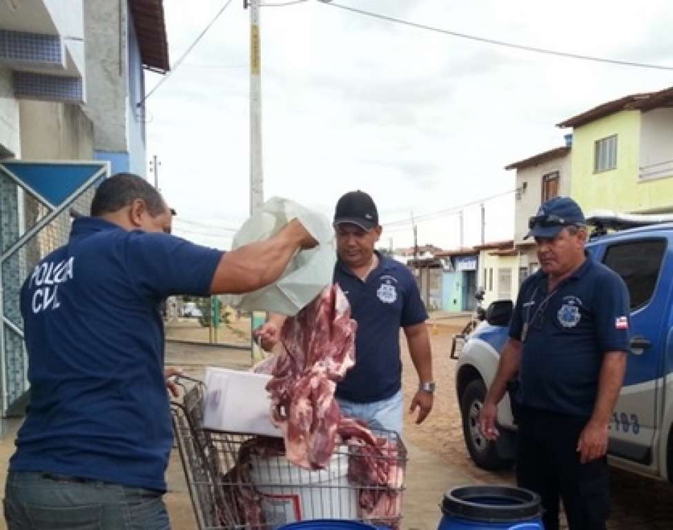 Operação policial apreende carnes irregulares em Itapetinga