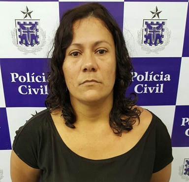 Mulher é presa em Ruy Barbosa acusada de pedofilia