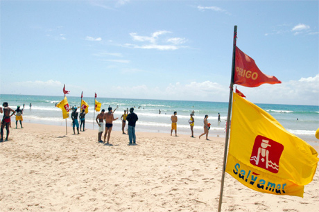 Inema aponta 19 praias impróprias para o banho em Salvador neste fim de semana