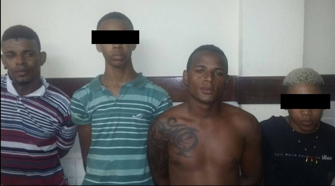 Um morre e quatro são presos em troca de tiros com a polícia em Simões Filho
