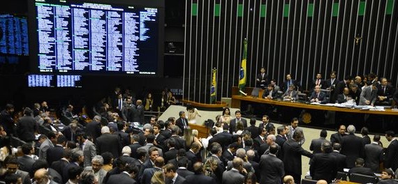 camara aprova texto-base reforma politica