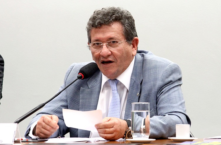 Caetano sugere a Rui Costa supensão da isenção de impostos da JAC Motors