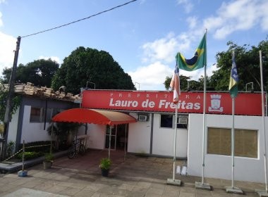 Prefeitura alterada data de pagamento do servidor e professores  de Lauro de Freitas organizam novo protesto