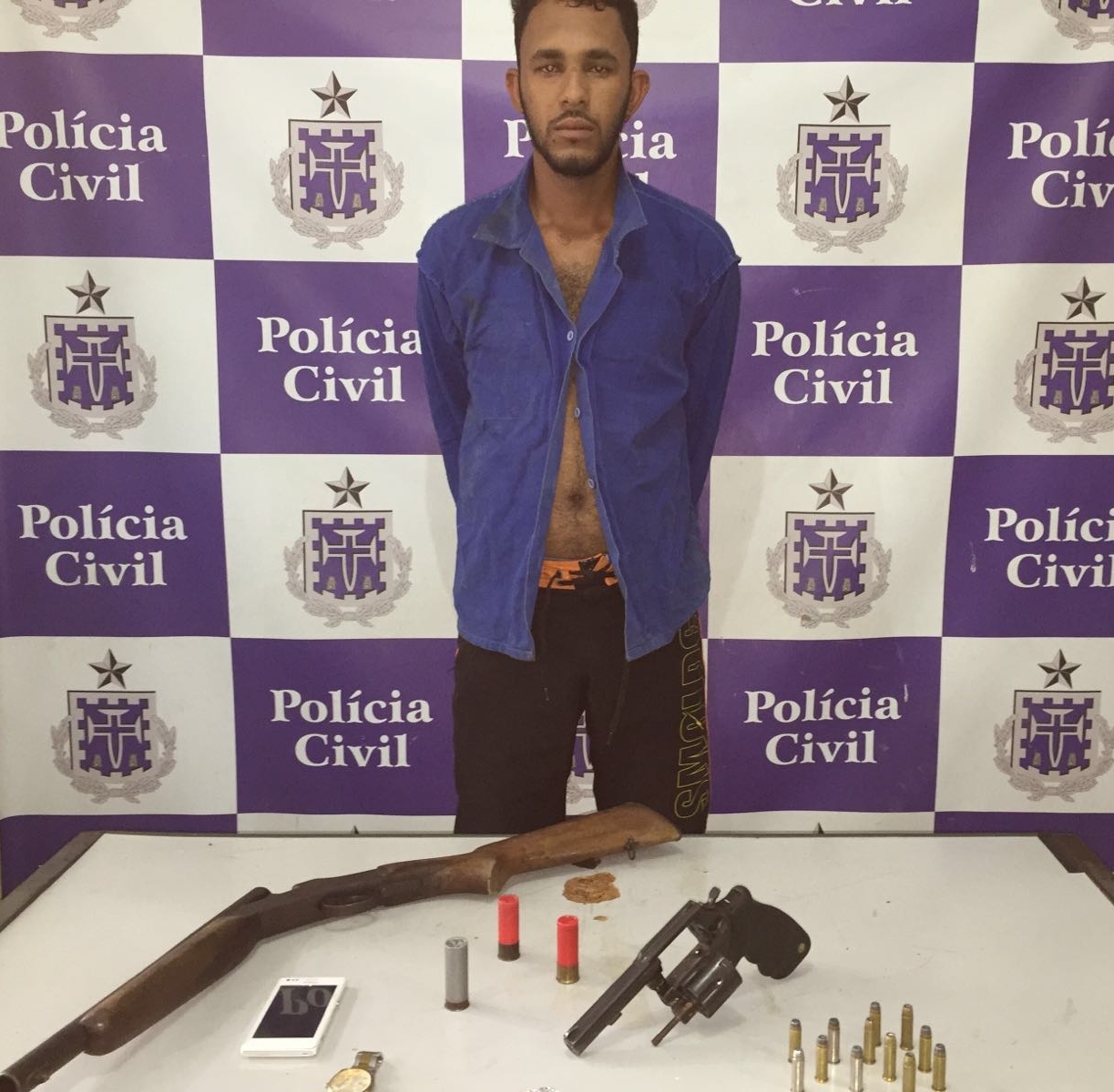 Polícia cumpre mandado e recupera arma em Alagoinhas