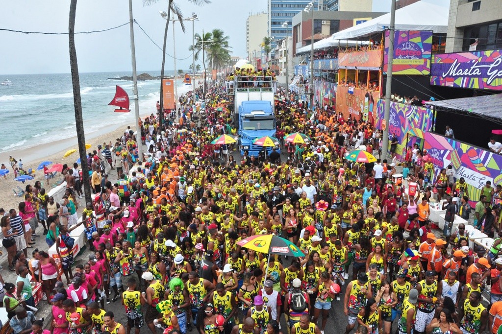 Saiba os horários dos desfiles de cada atração do Carnaval de Salvador