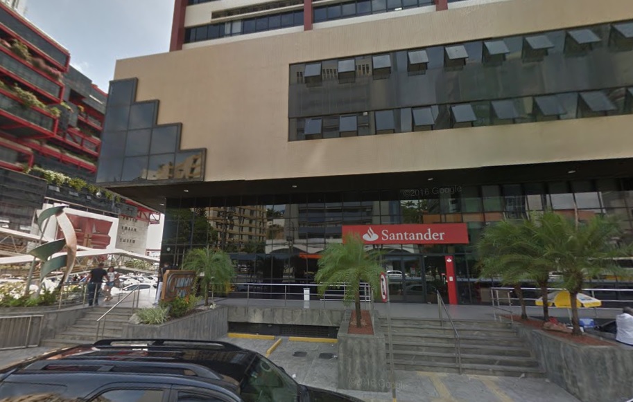 Suspeito de estelionato é preso em agência bancária de Salvador