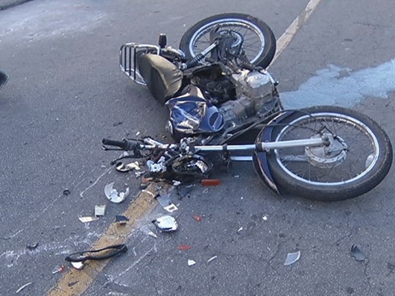 Motociclista morre após colidir com caminhão em Vitória da Conquista