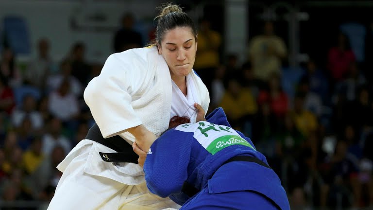 Mayra Aguiar conquista bronze para o Brasil no Judô