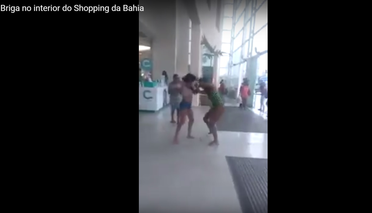 Vídeos: Mulheres brigam em Shopping de Salvador