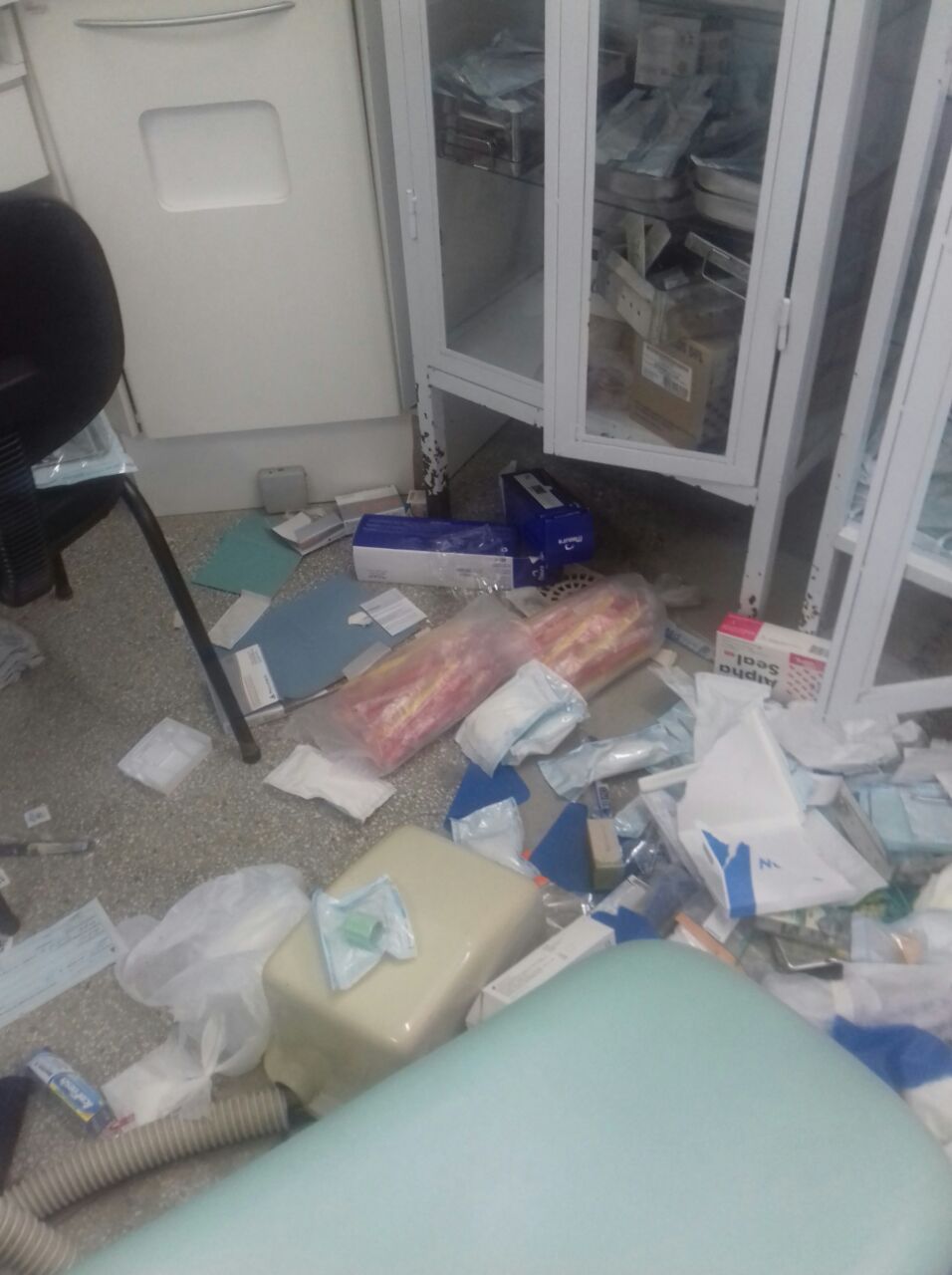 Camaçari: bandidos destroem posto de saúde do Phoc III: atendimentos estão suspensos
