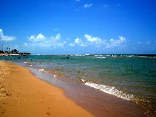 Praia de Jauá e Rio Pojuca estão entre 30 trechos impróprios para banho