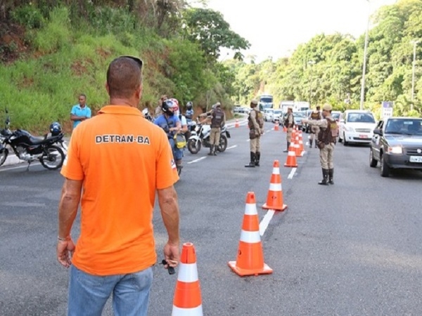Justiça suspende apreensão de veículos em Salvador por falta de pagamento de IPVA