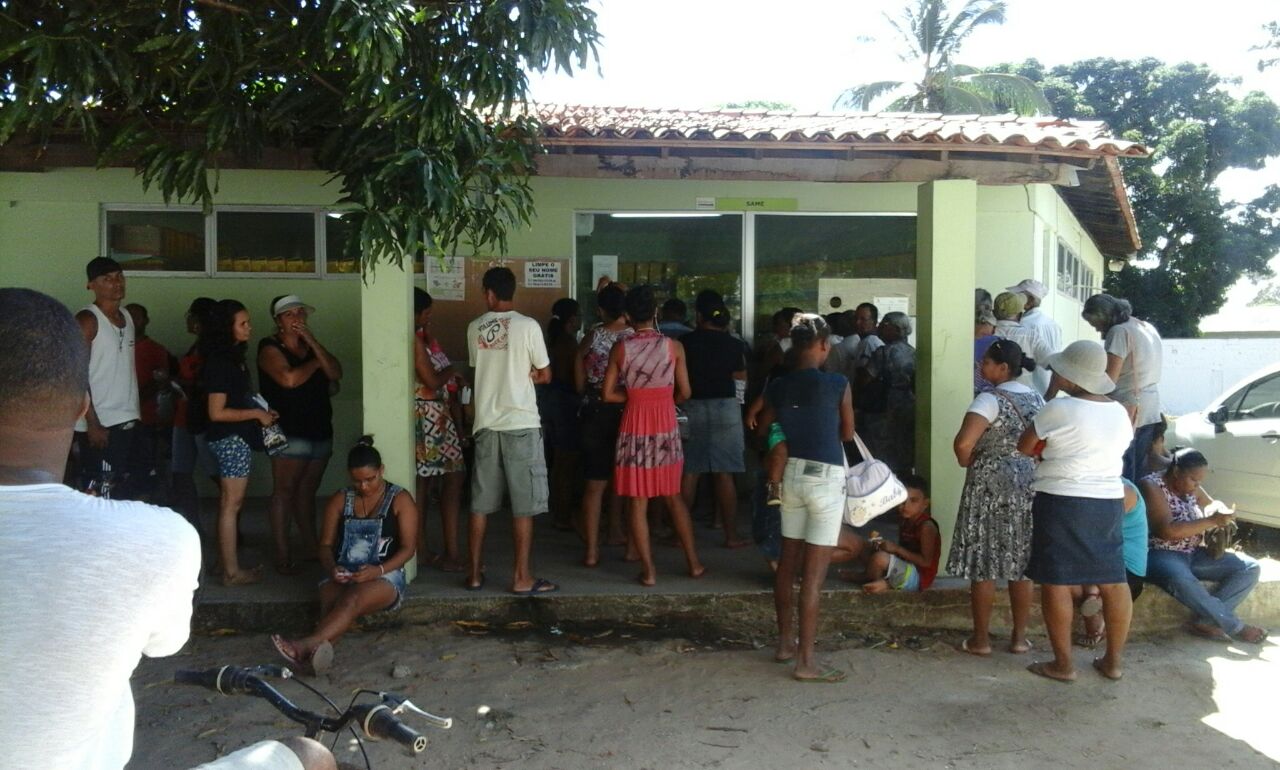 URGENTE: unidades de saúde de Vila de Abrantes e Arembepe estão sem medicamentos, estrutura e médicos