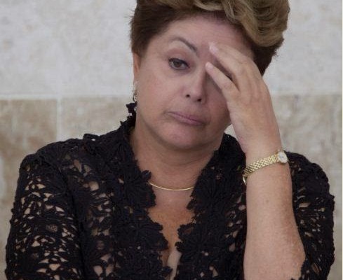 TCU bloqueia bens de Dilma por compra de refinaria no Texas