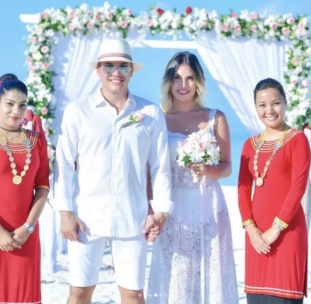 Wesley Safadão e Thyane Dantas renovam votos de casamento