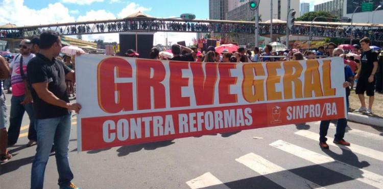 Greve Geral: sindicatos prometem parar o país na sexta-feira