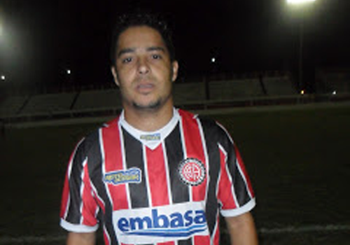 Atlético de Alagoinhas anuncia retorno do atacante Robert