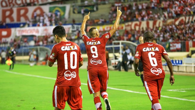Série B: defendendo o CRB, Neto Baiano marcou o primeiro gol da competição em 2017