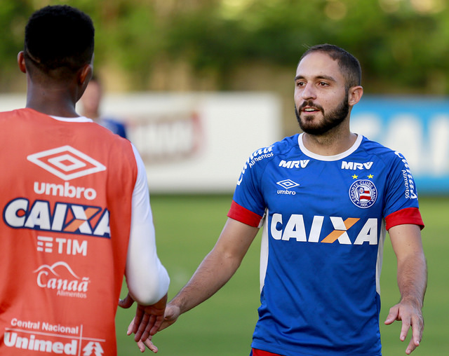 Treinador Guto Ferreira pode perder dois titulares para confronto decisivo do Baianão