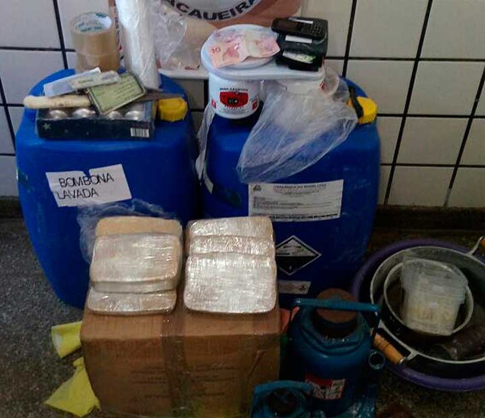 Ilhéus: polícia desmonta laboratório de refino de droga