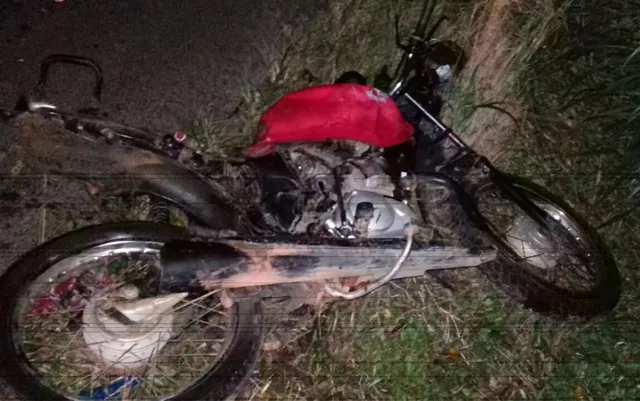 Motociclista morre após batida com caminhão na BR-10