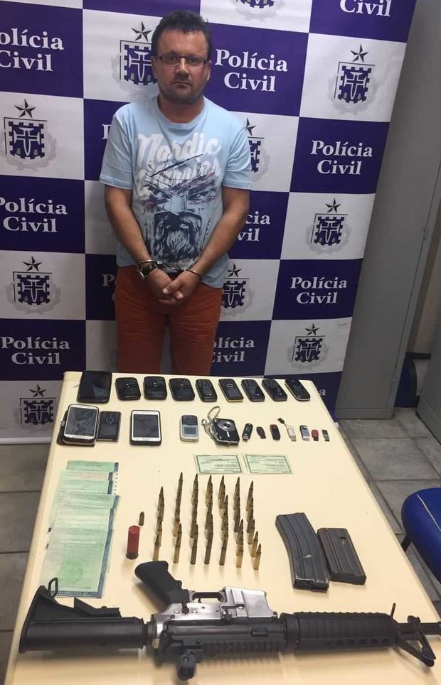 Polícia prende homem acusado por dois sequestros com armamento pesado em Ipitanga