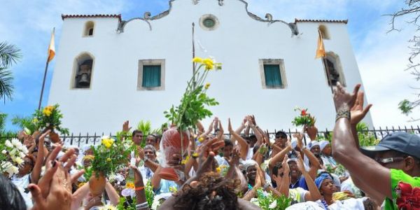Lauro de Freitas comemora 55 anos de emancipação política com festa