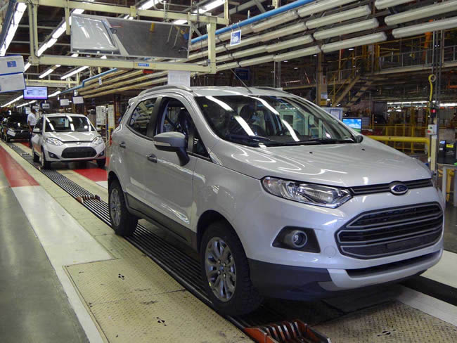 Após assembleia, Ford firma acordo com trabalhadores da fábrica de Camaçari
